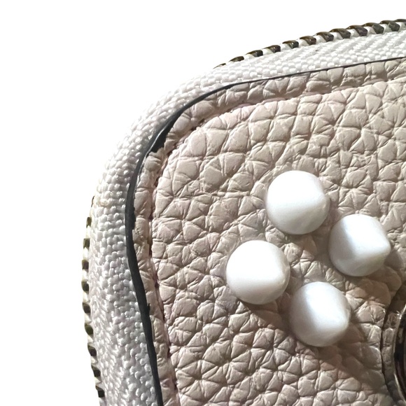 Christian Louboutin Cream Pantone Studded Wallet - Picture 16 of 17